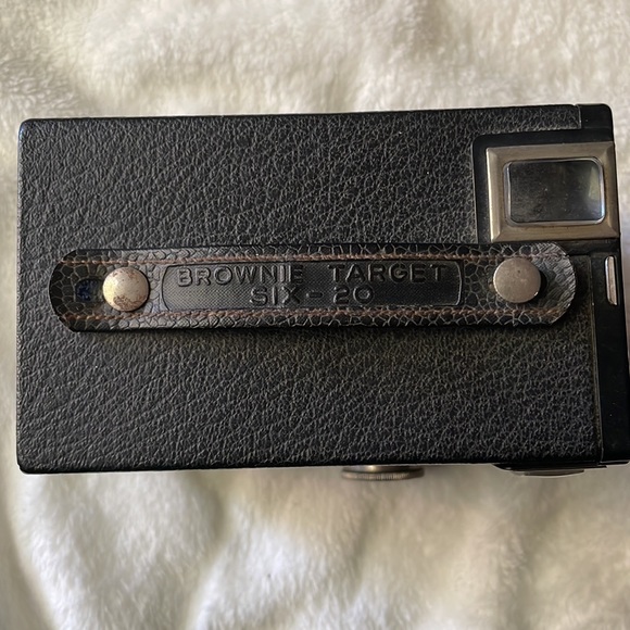 📷 Kodak Brownie Target Six-20 Model - Picture 2 of 3